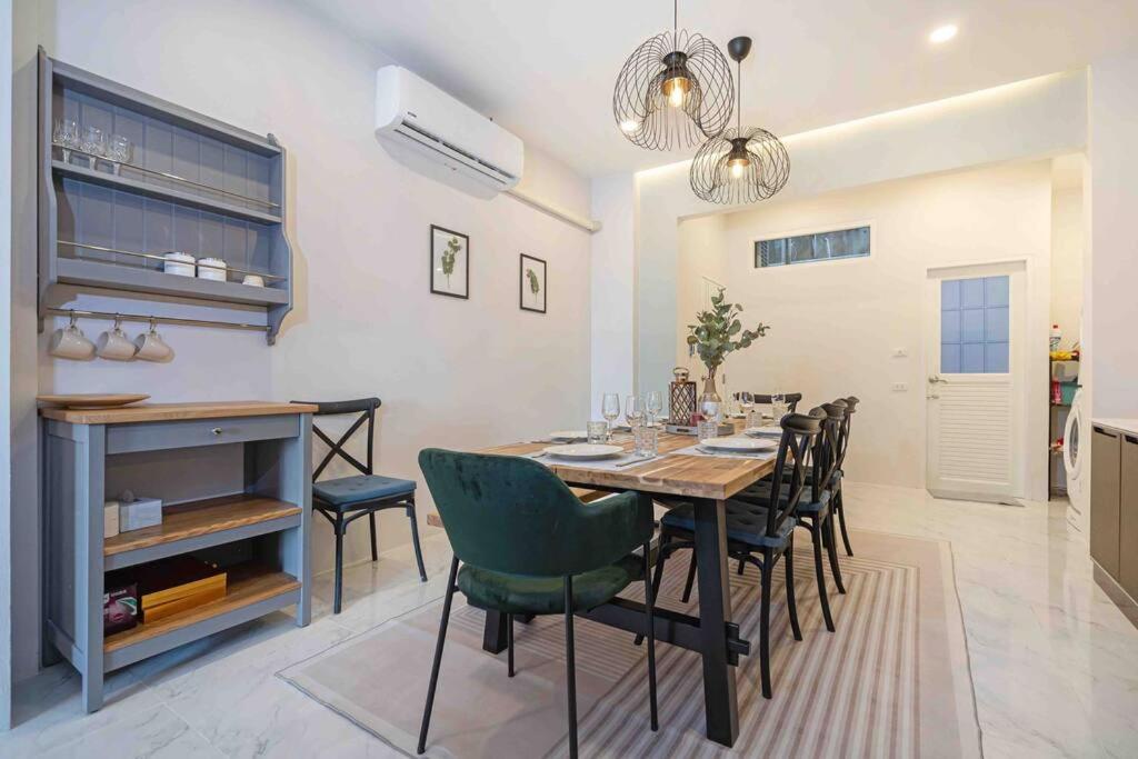 Private 4br Model Center Holiday home Patong
